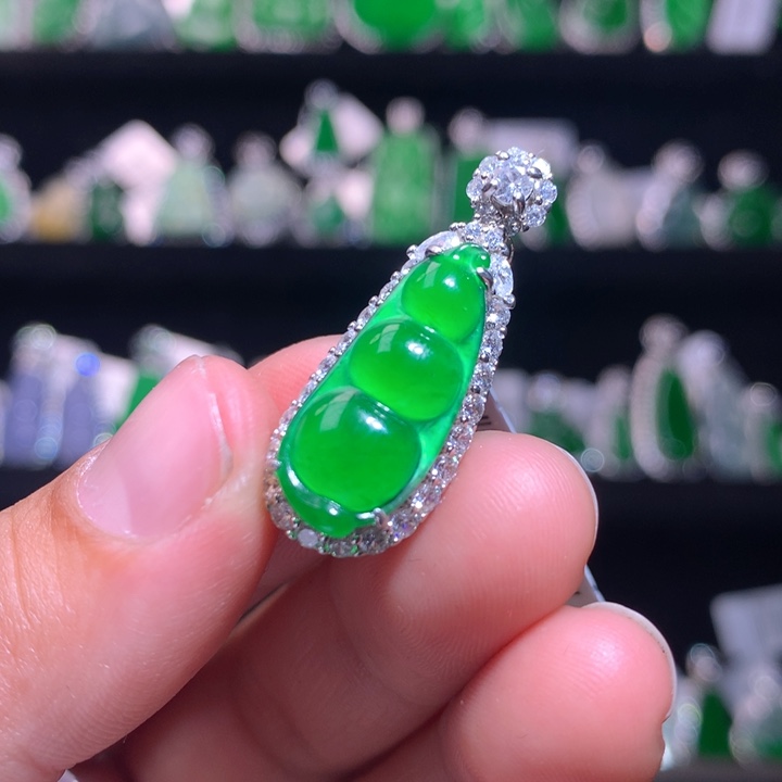 【闪购商品】颈饰银S925镶嵌翡翠天然翡翠