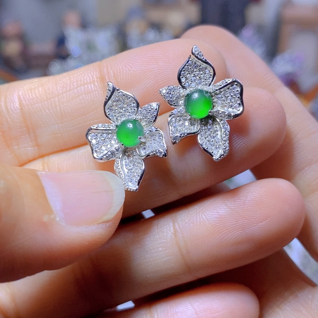 翡翠耳钉银S925镶嵌天然翡翠