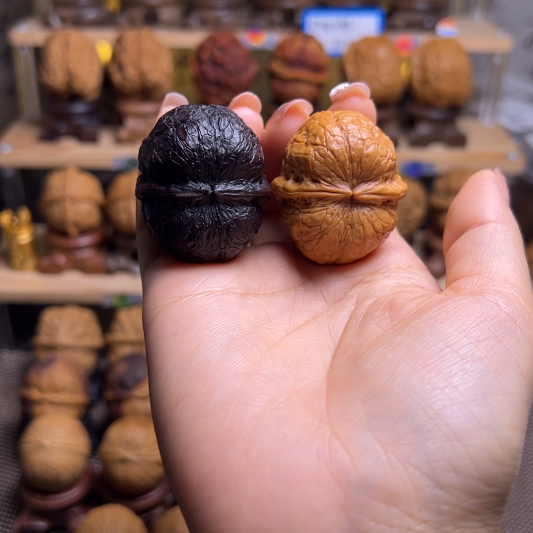 桃核把件峭壁元宝H16、38