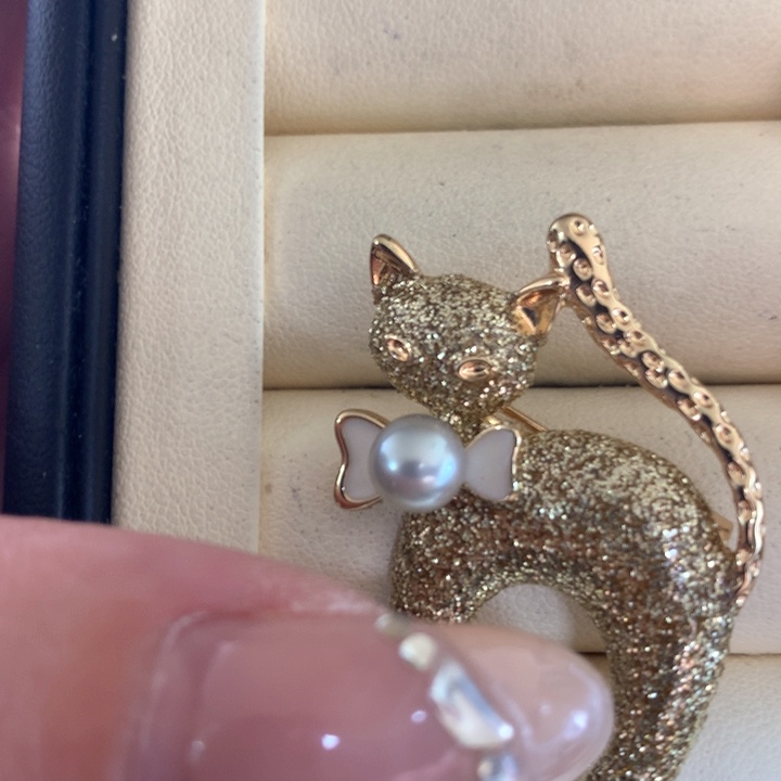 未镶嵌胸饰海水珍珠