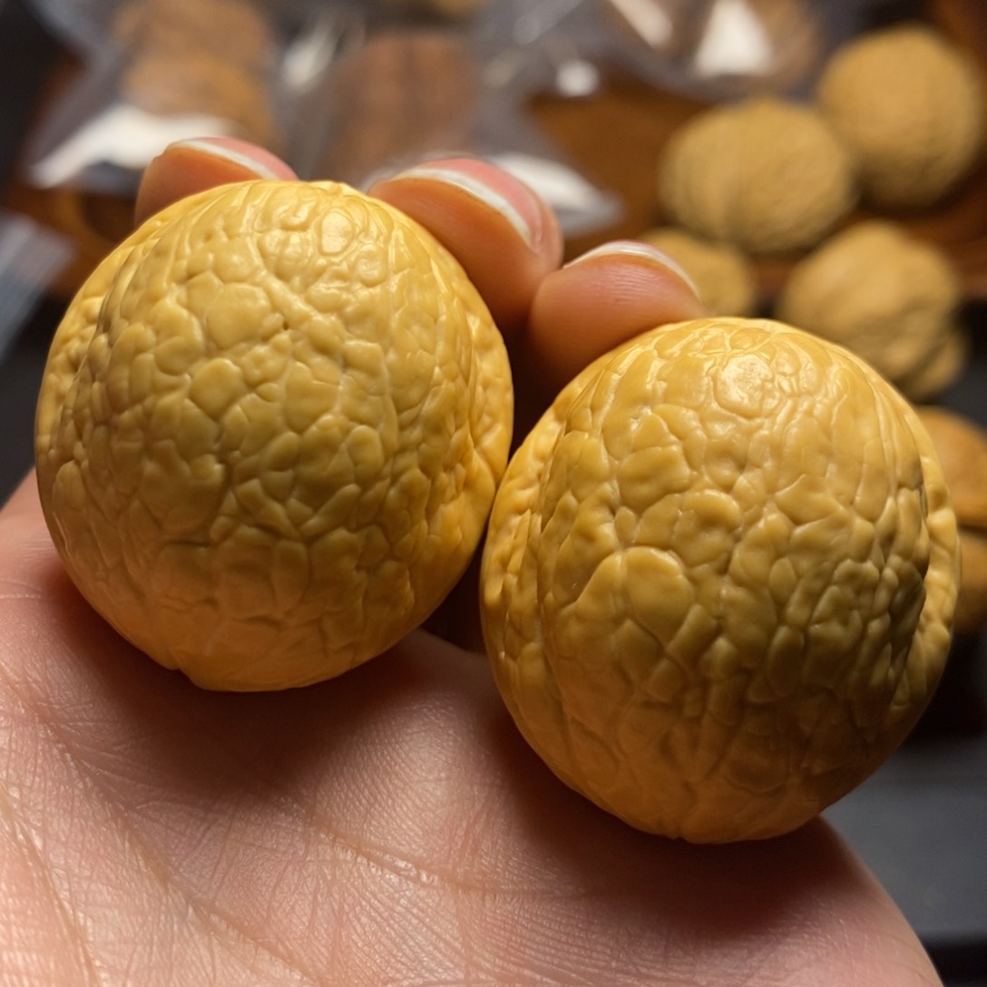 文玩核桃把件33尺蛇皮球