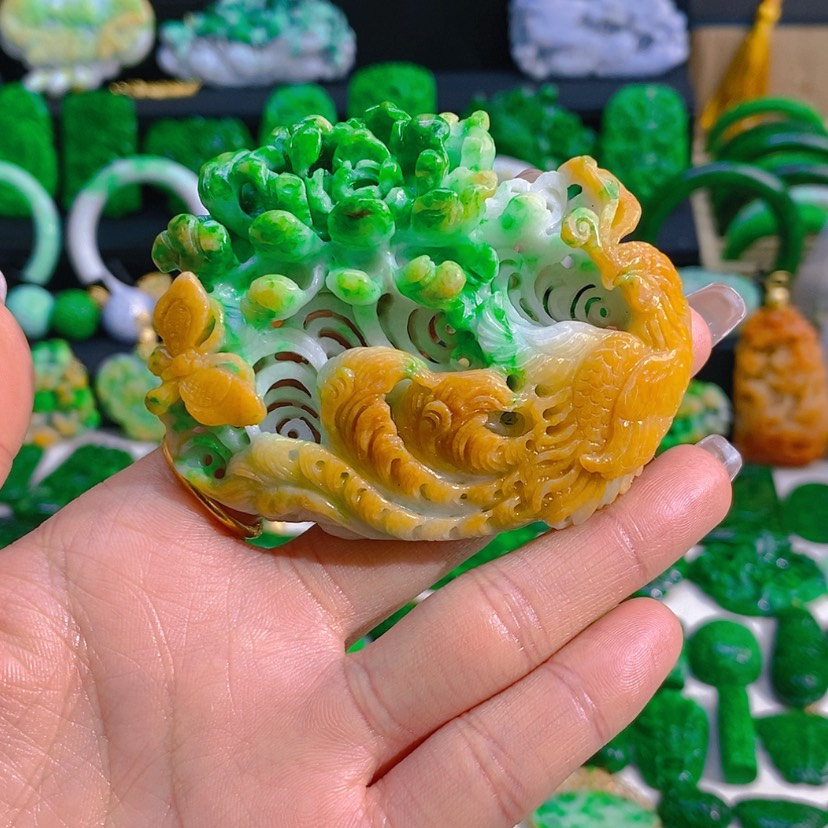 【闪购商品】翡翠颈饰未镶嵌蝶恋花凤凰牡丹