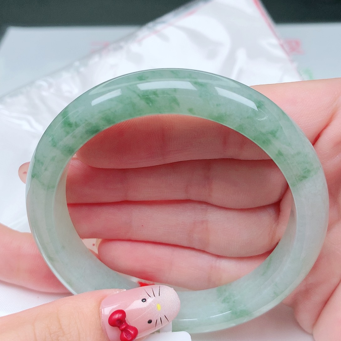 翡翠手镯未镶嵌56 56 56
