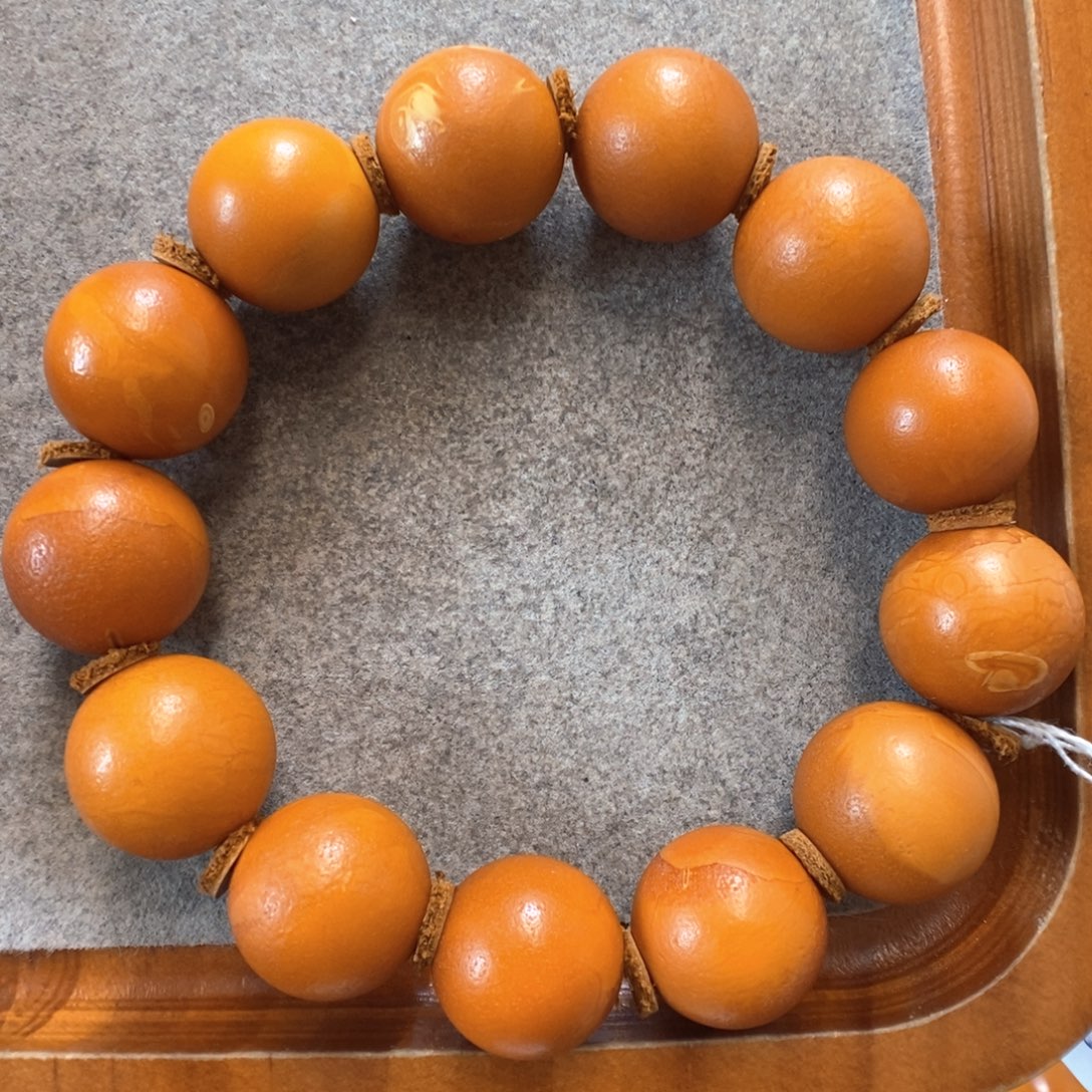 未镶嵌蜜蜡手串蜜蜡