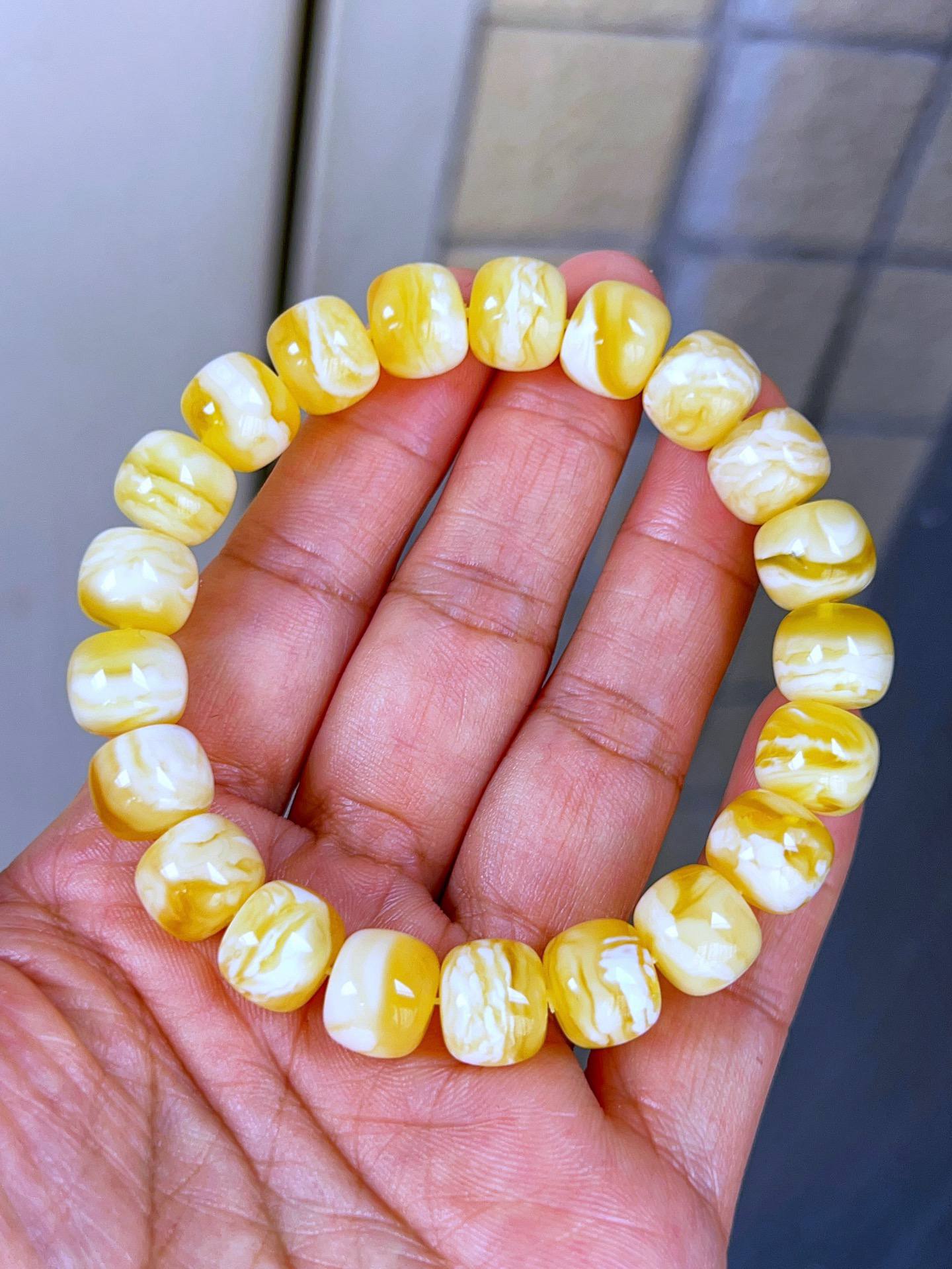 10+俄料金瓷白虎皮纹精工老形手串