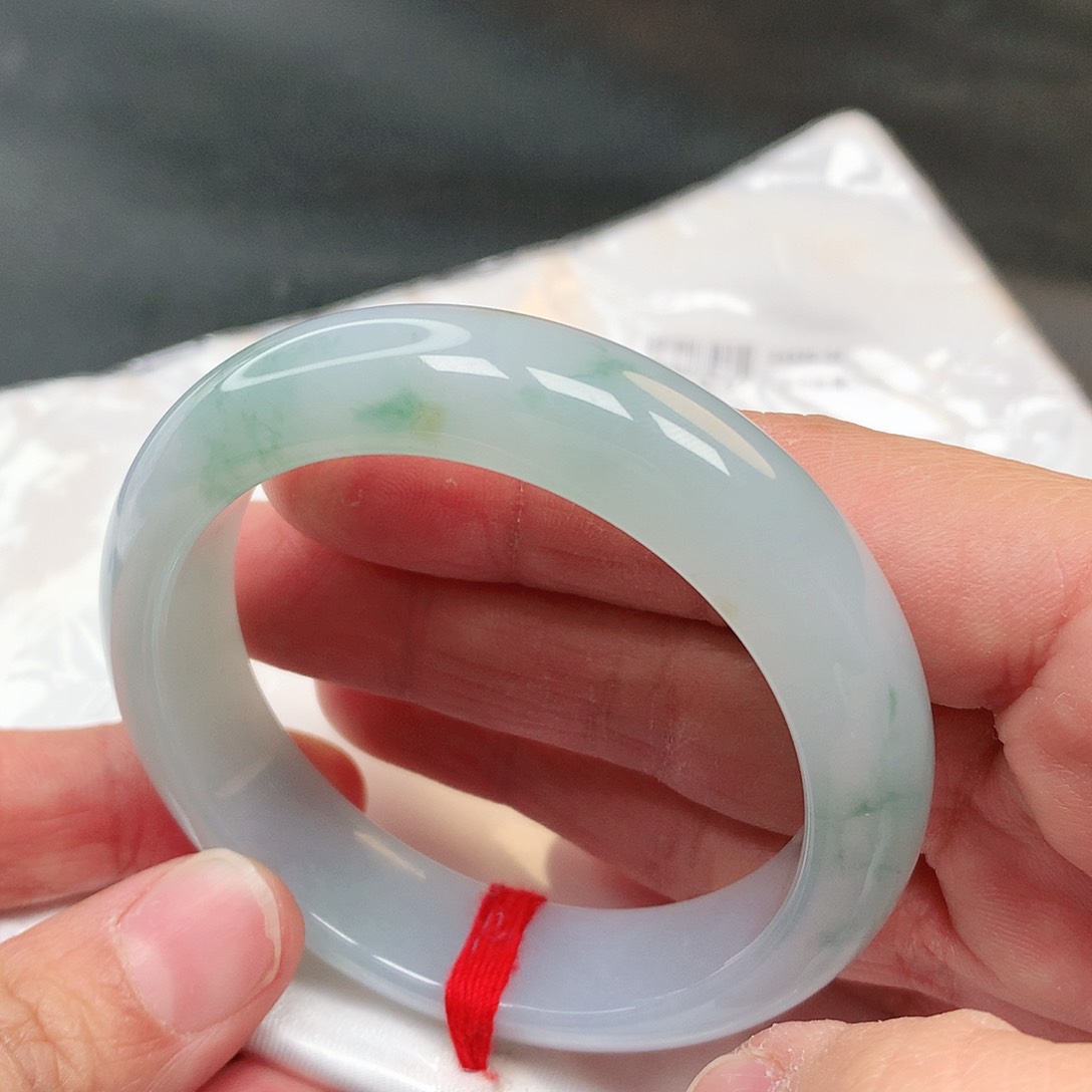 翡翠手镯未镶嵌64号