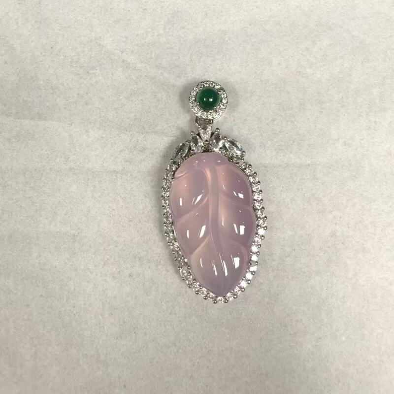 W22-天然  高端  大气   -时尚  紫玉髓 叶子吊坠（白托）赠链