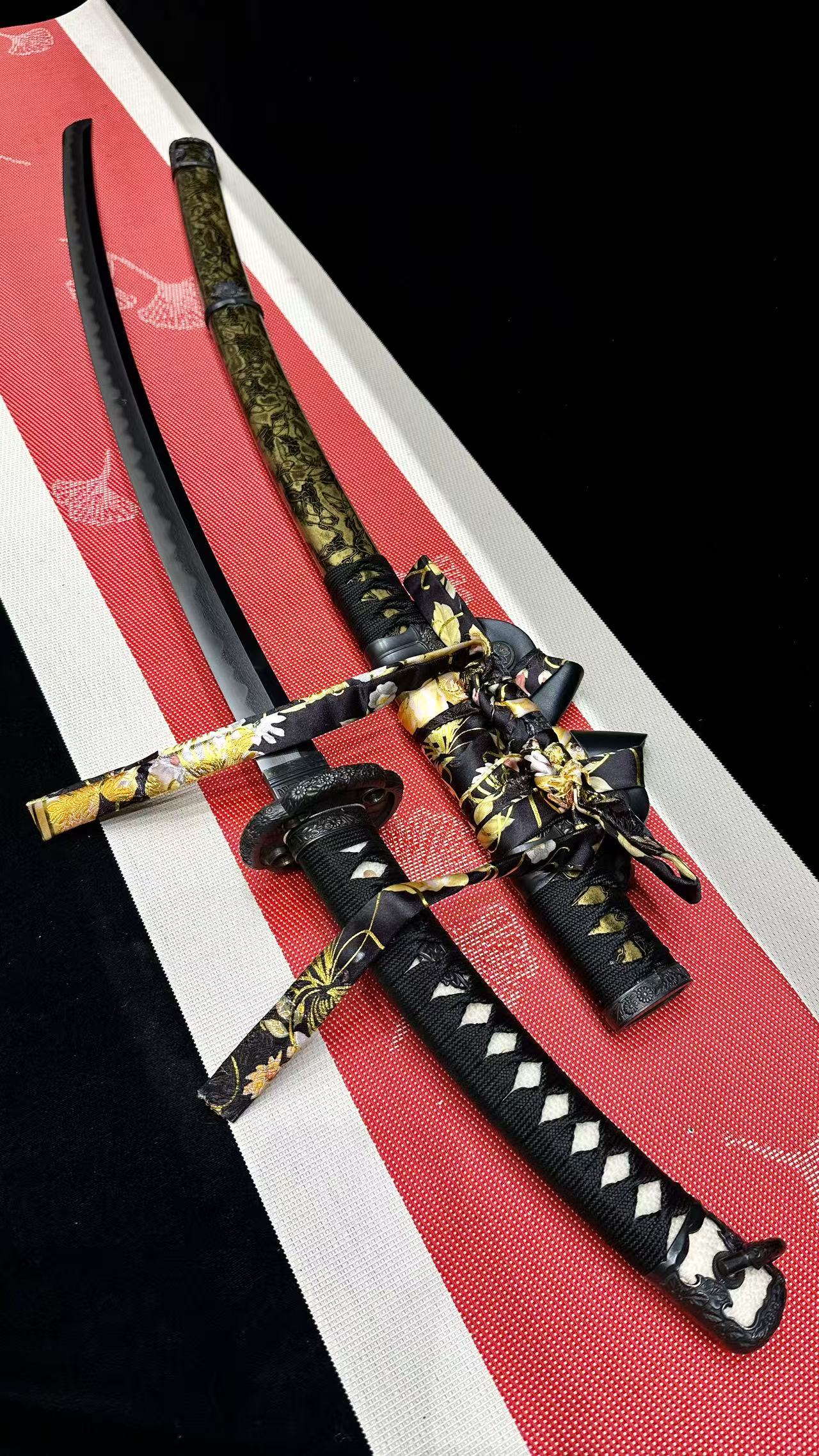【墨隐星落】X 秋水太刀 乌兹钢烧刃 漆鞘 黄铜 工艺品 未开刃