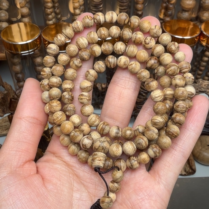 沉香沉香碎屑达拉干沉香卡0.7的