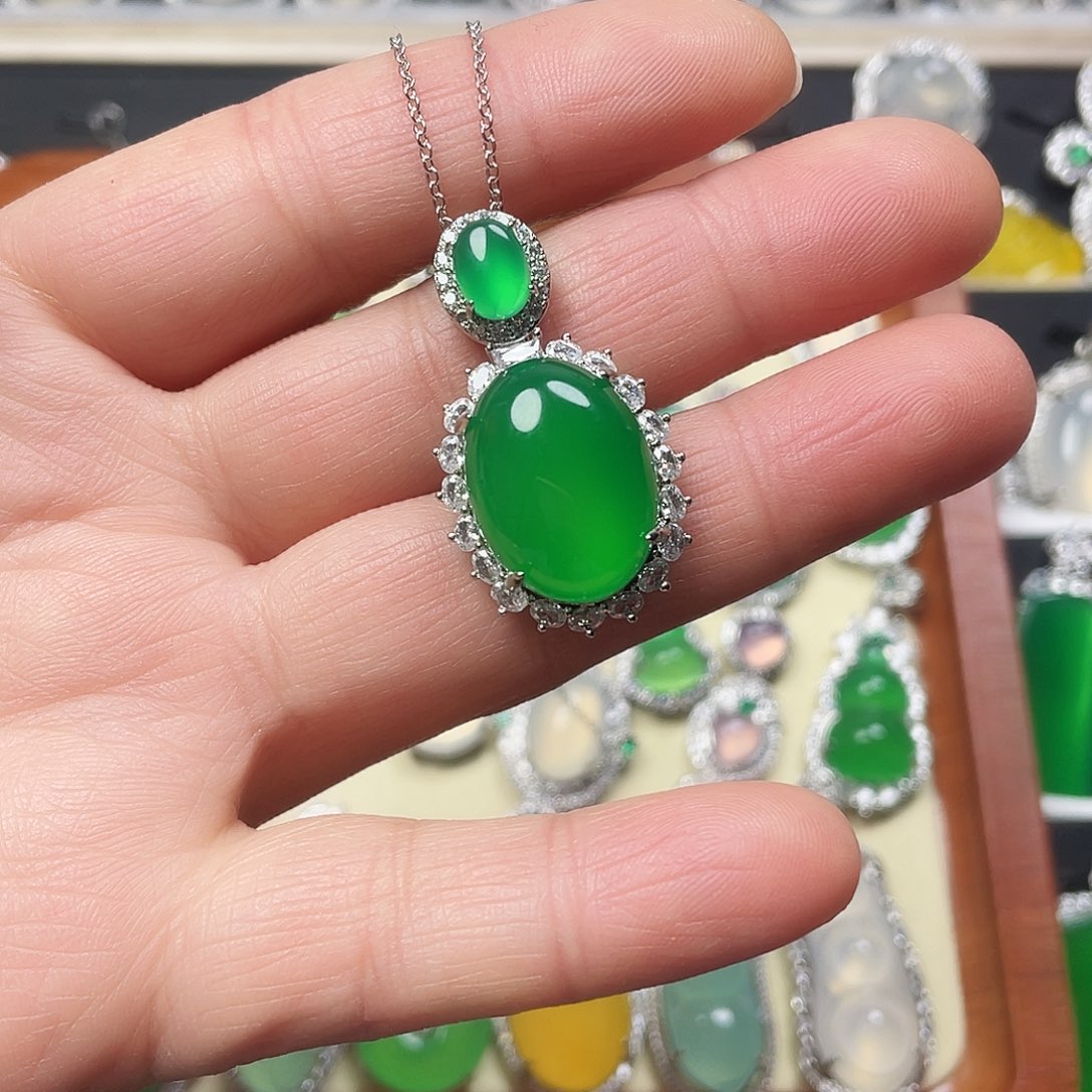 玛瑙/玉髓颈饰合金