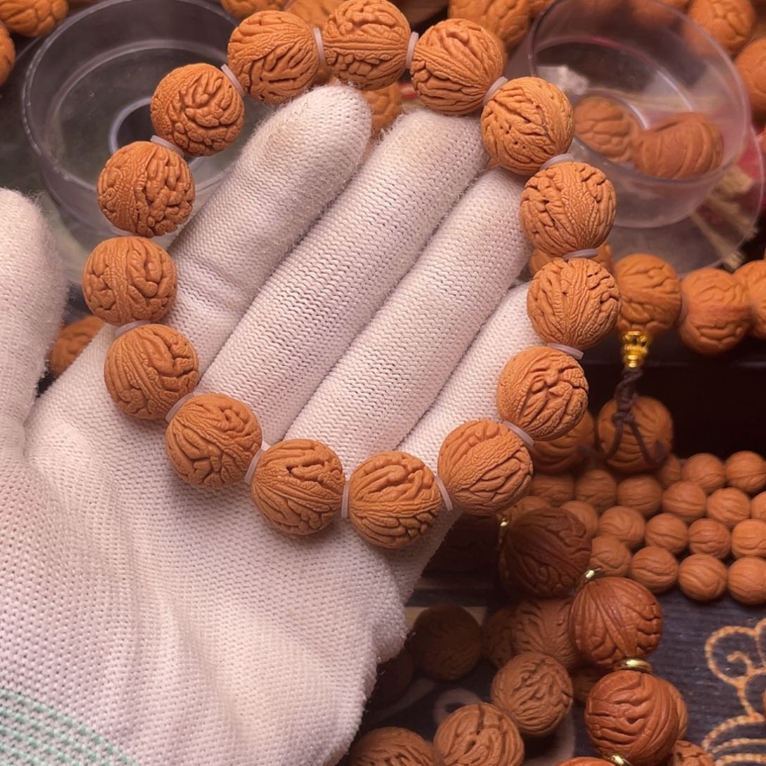 桃核手串绣球手串1.5