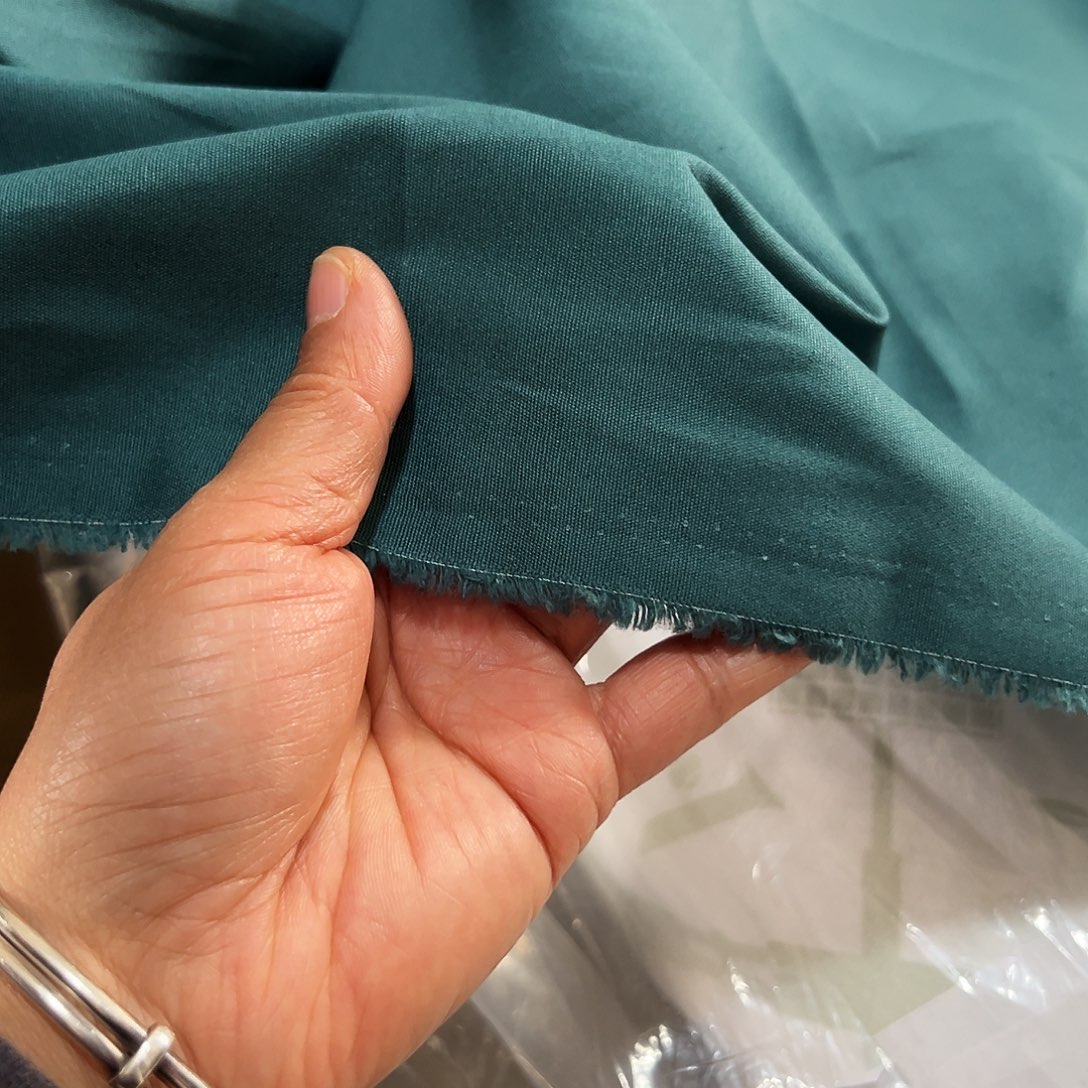 棉一米价港货纯棉细帆孔雀蓝1.4米宽果子对面