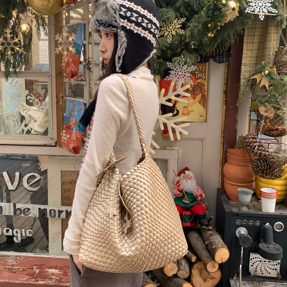 博主同款编织腋下包！ins百搭小众秋冬休闲韩版时尚大容量通勤包