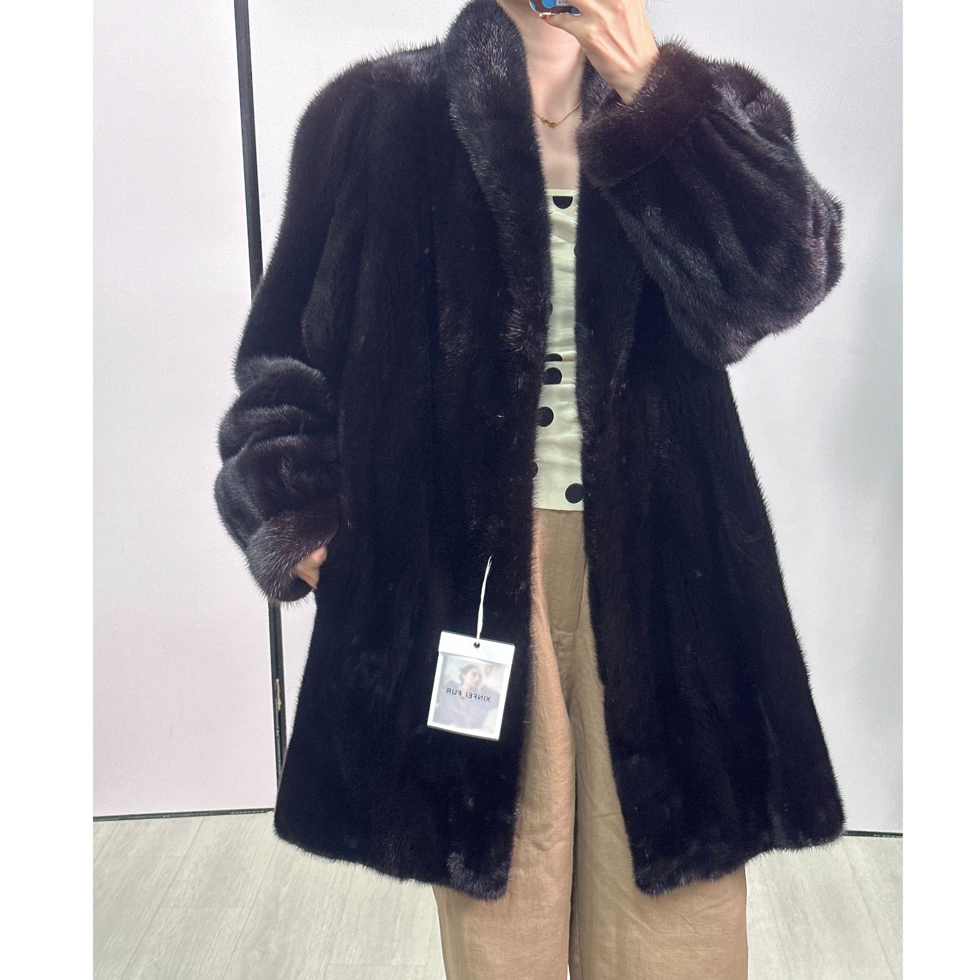 B109，3XL，黑棕色逆毛抽刀青果领收口袖水貂外套