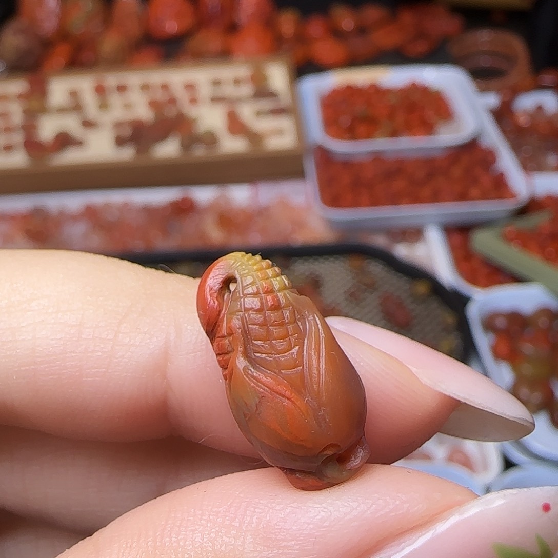 南红玛瑙未镶嵌颈饰