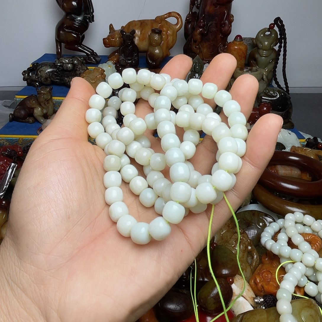 阿***文和田玉未镶嵌挂件