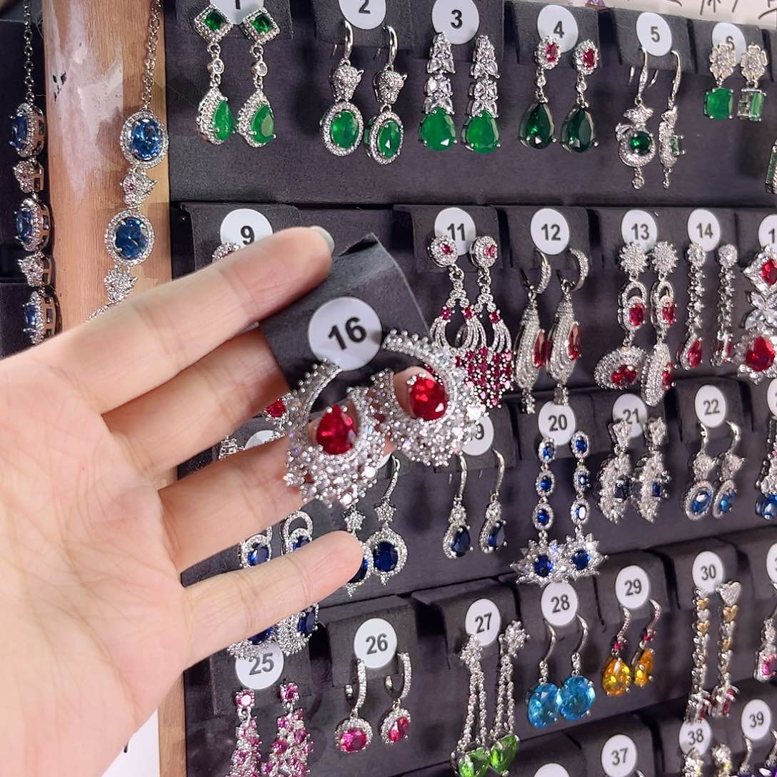 银S925镶嵌耳饰红宝石