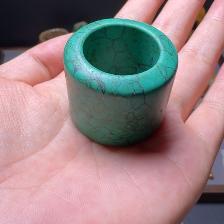 颈饰未镶嵌和田玉（糖玉）