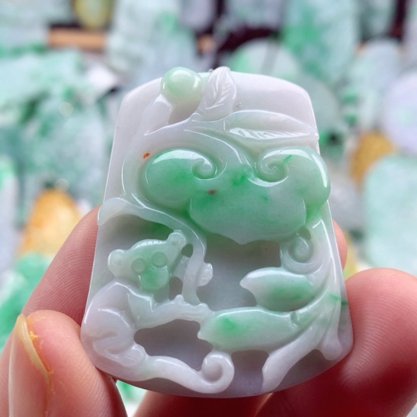 【闪购商品】翡翠吊坠(不含链)未镶嵌