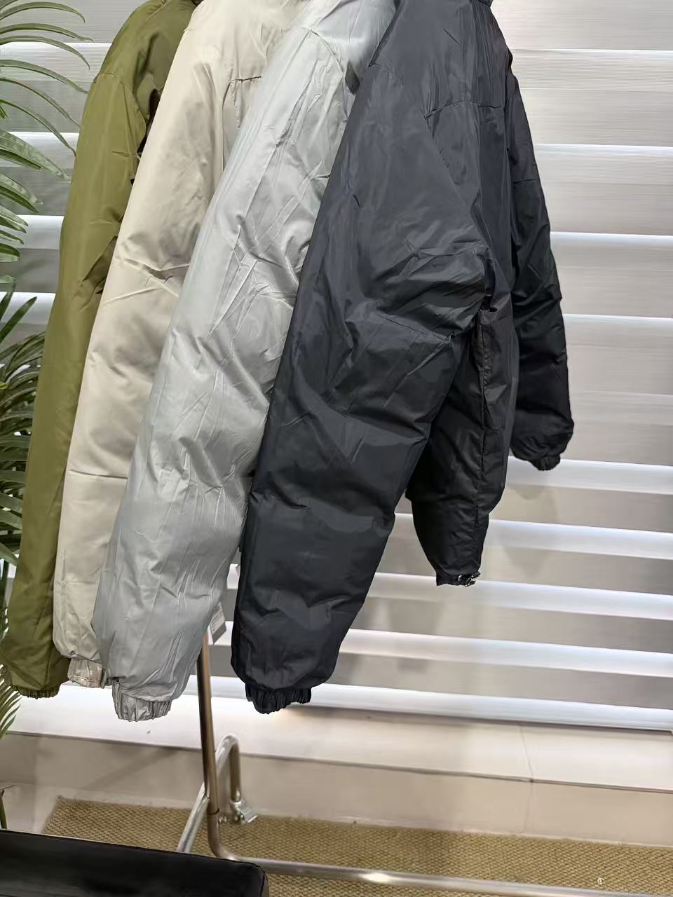 【真香来啦！】字母款鹅绒羽绒服家属装备太硬了！