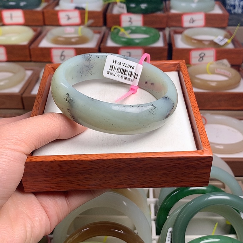【闪购商品】和田玉（糖玉）未镶嵌手镯