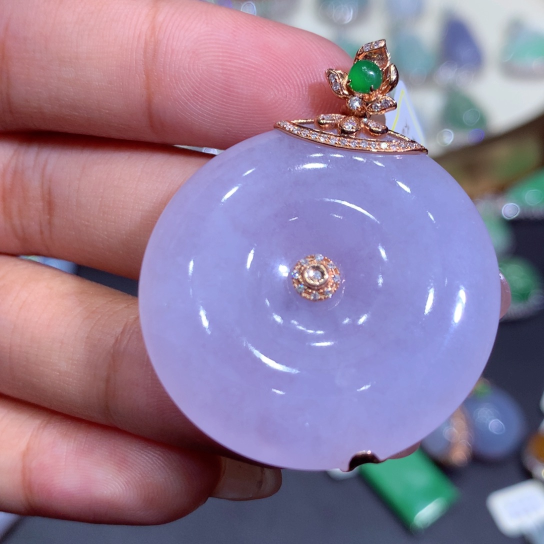 翡翠吊坠(赠链)18K金镶嵌