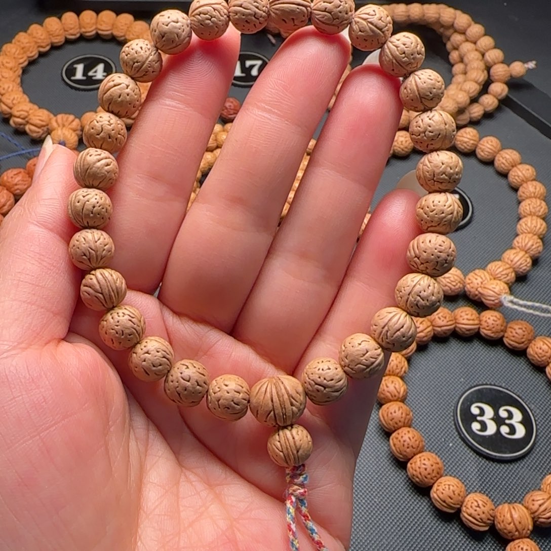 桃核手串滴溜圆桃核手持