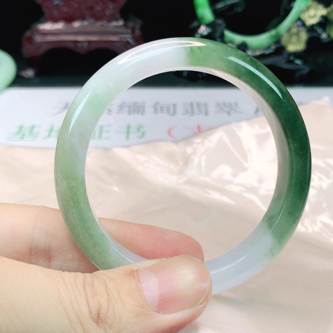 翡翠手镯未镶嵌54 圈天然缅料翡翠A货翡翠时尚女款手镯