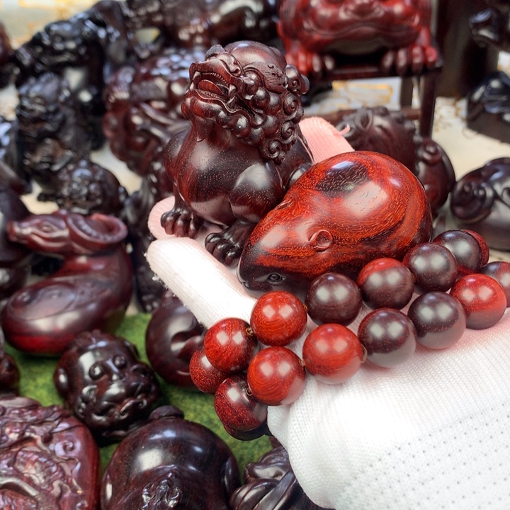 默***檀香紫檀（小叶紫檀）