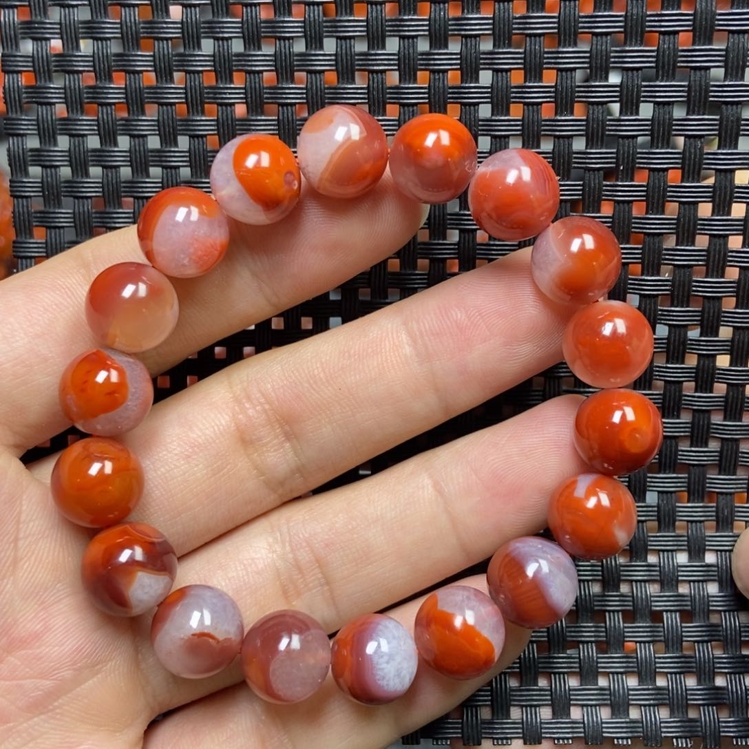 南红玛瑙手串未镶嵌10+’mm