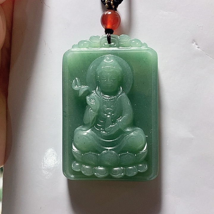 密玉（石英质玉）未镶嵌颈饰