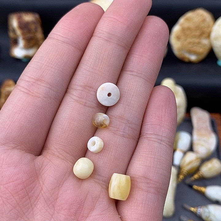 琥珀未镶嵌裸石特价套装