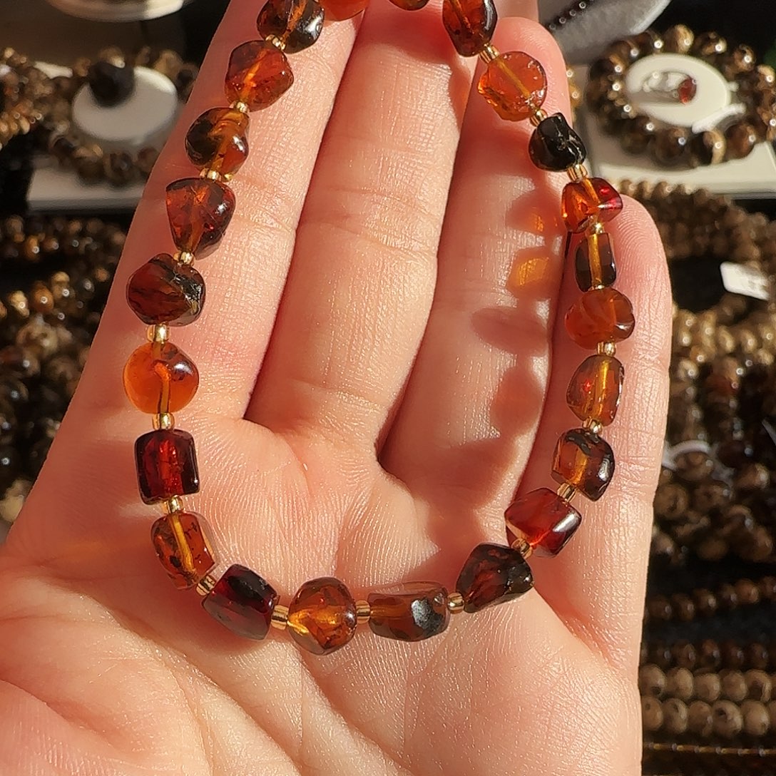 琥珀未镶嵌手链抚顺琥珀