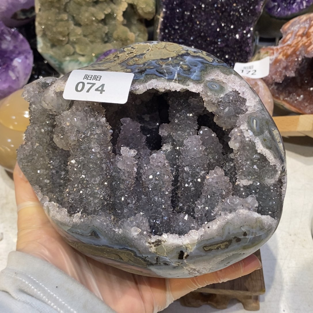 未镶嵌水晶大型摆件（非配饰）