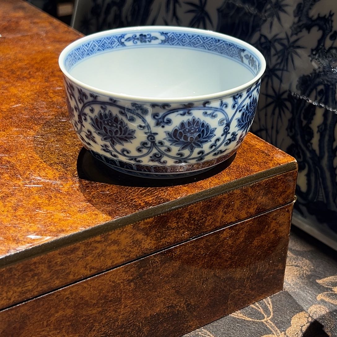 H****摆件景德镇高端缠枝