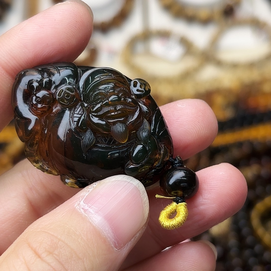 静***观琥珀未镶嵌裸石大