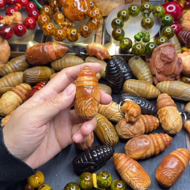 松木琥珀木文玩手串