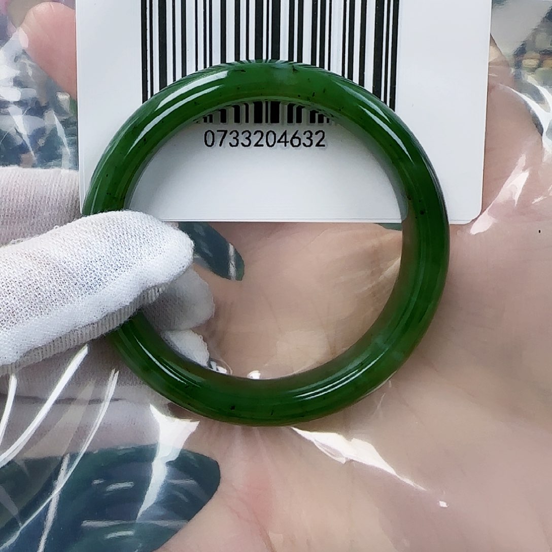 和田玉（碧玉）手镯未镶嵌55