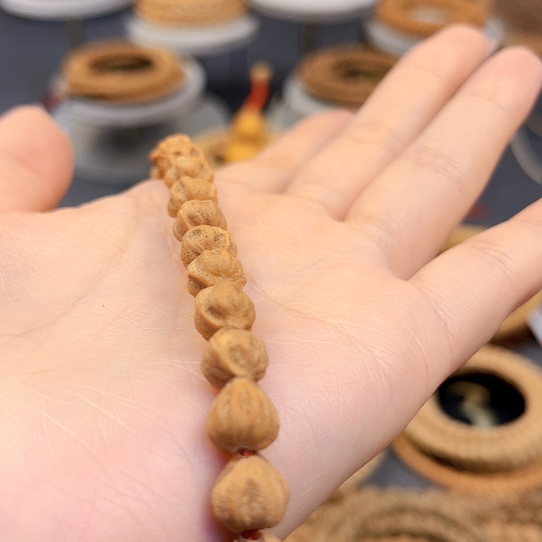 柏香籽/百香籽吊坠释****