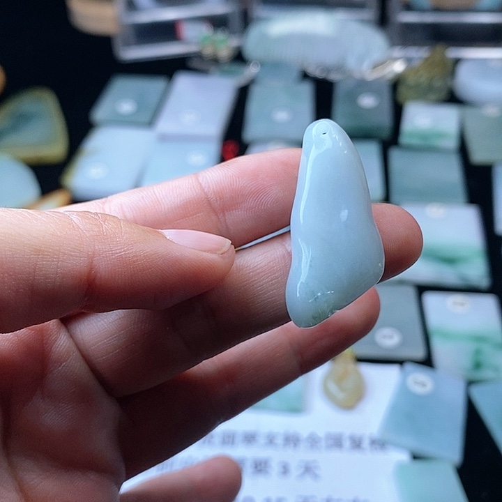 翡翠未镶嵌挂件翡翠的