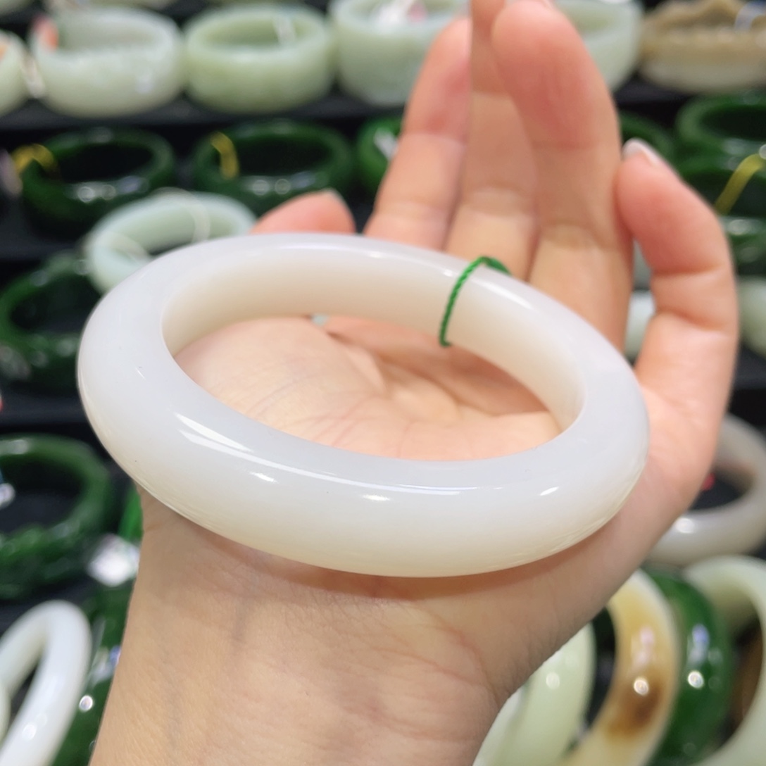 未镶嵌手镯和田玉76