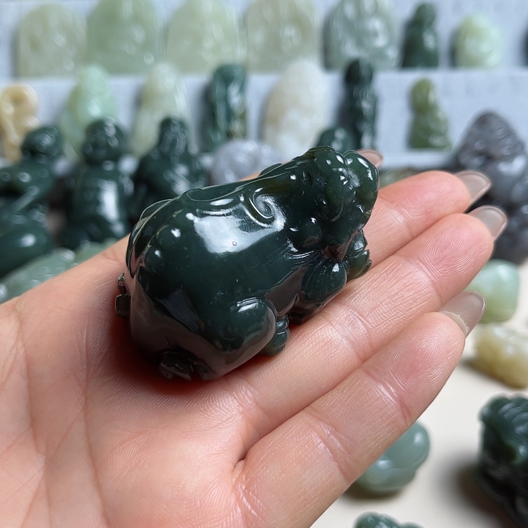 和田玉未镶嵌摆件