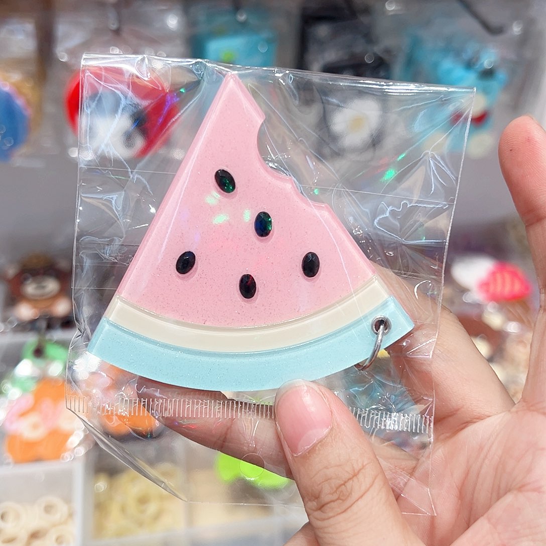 无非金属镜子一个