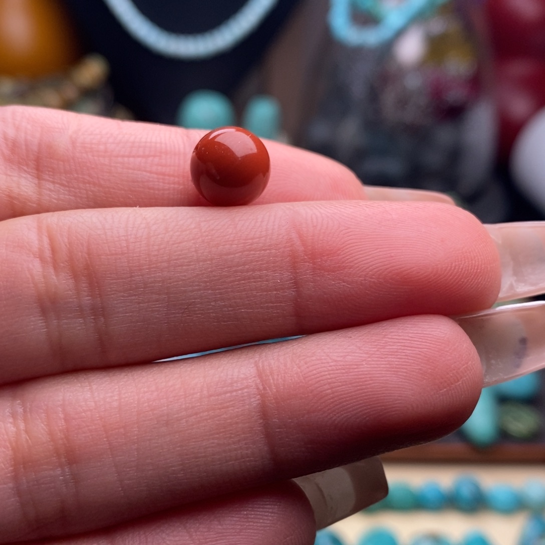 兔***北南红玛瑙未镶嵌珠宝奇石