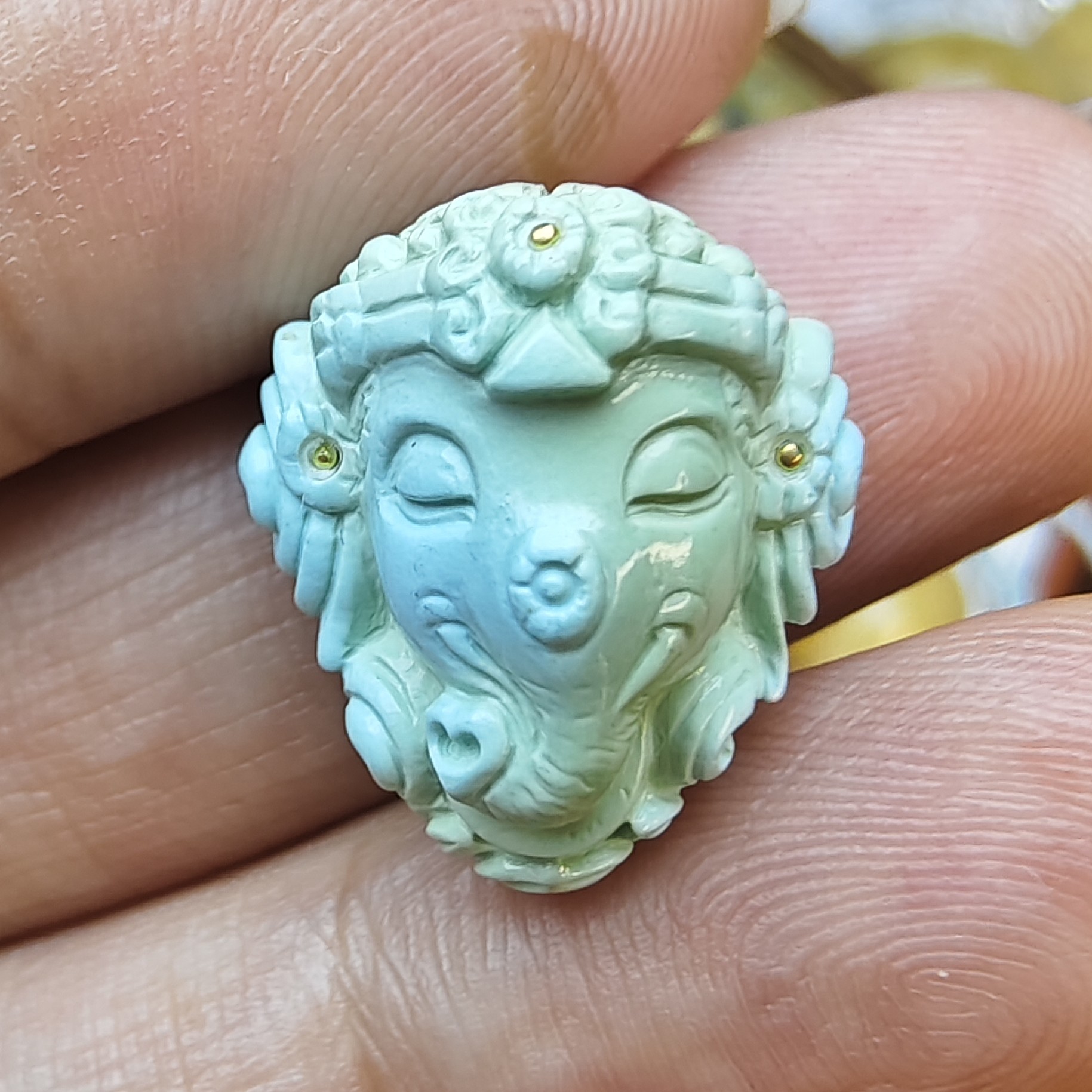 绿松象神精工雕刻