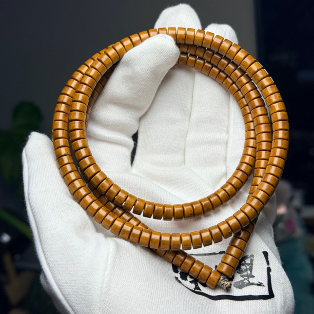 7*4mm实心紫金鼠鼠尖纯肉药片脖挂，全品无暇，少棕毕业款