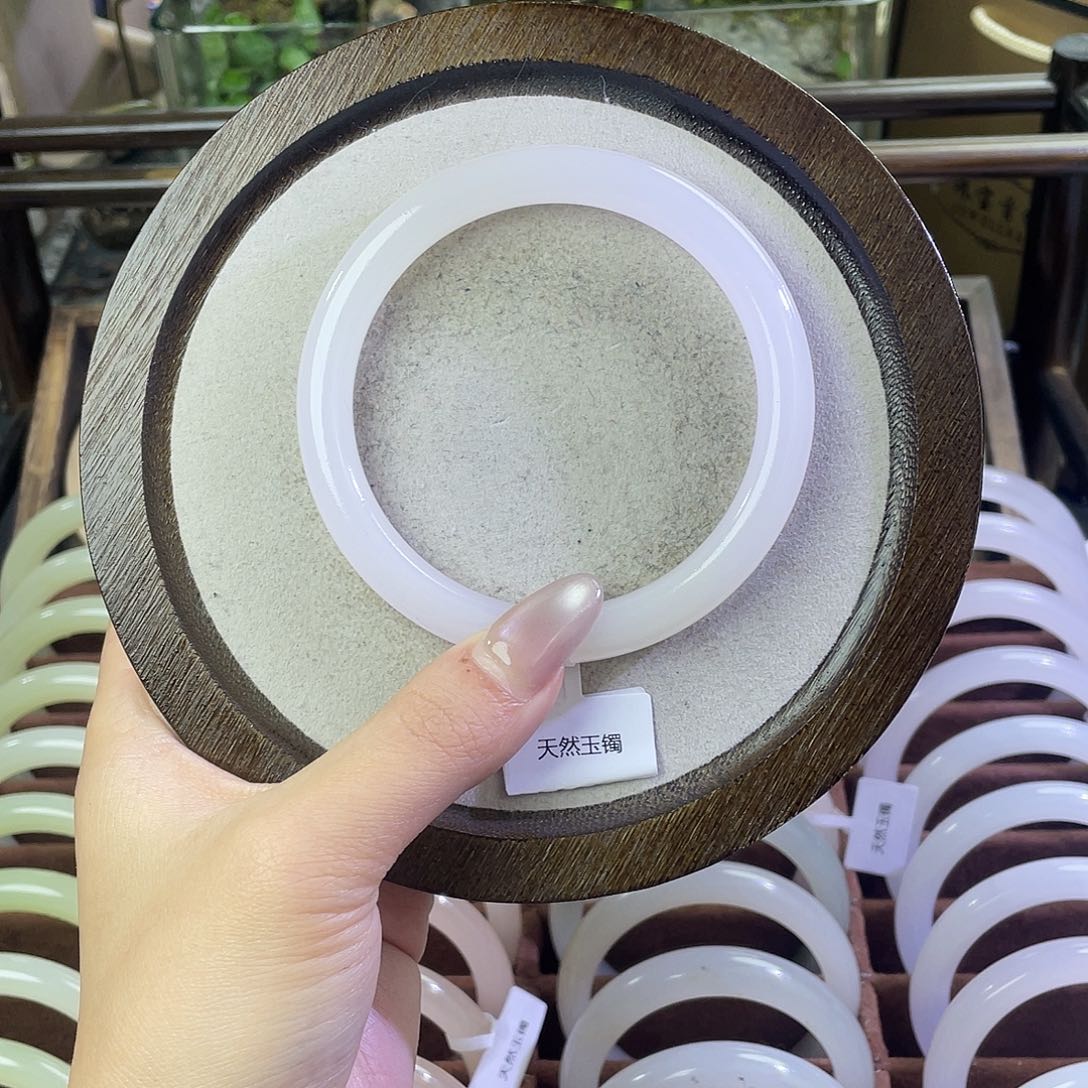 B***饼玛瑙/玉髓未镶嵌手镯