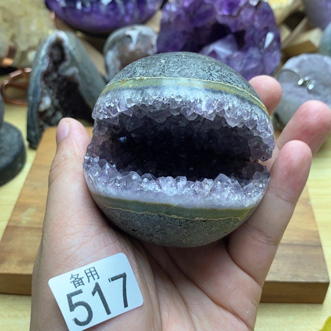 未镶嵌水晶大型摆件（非配饰）