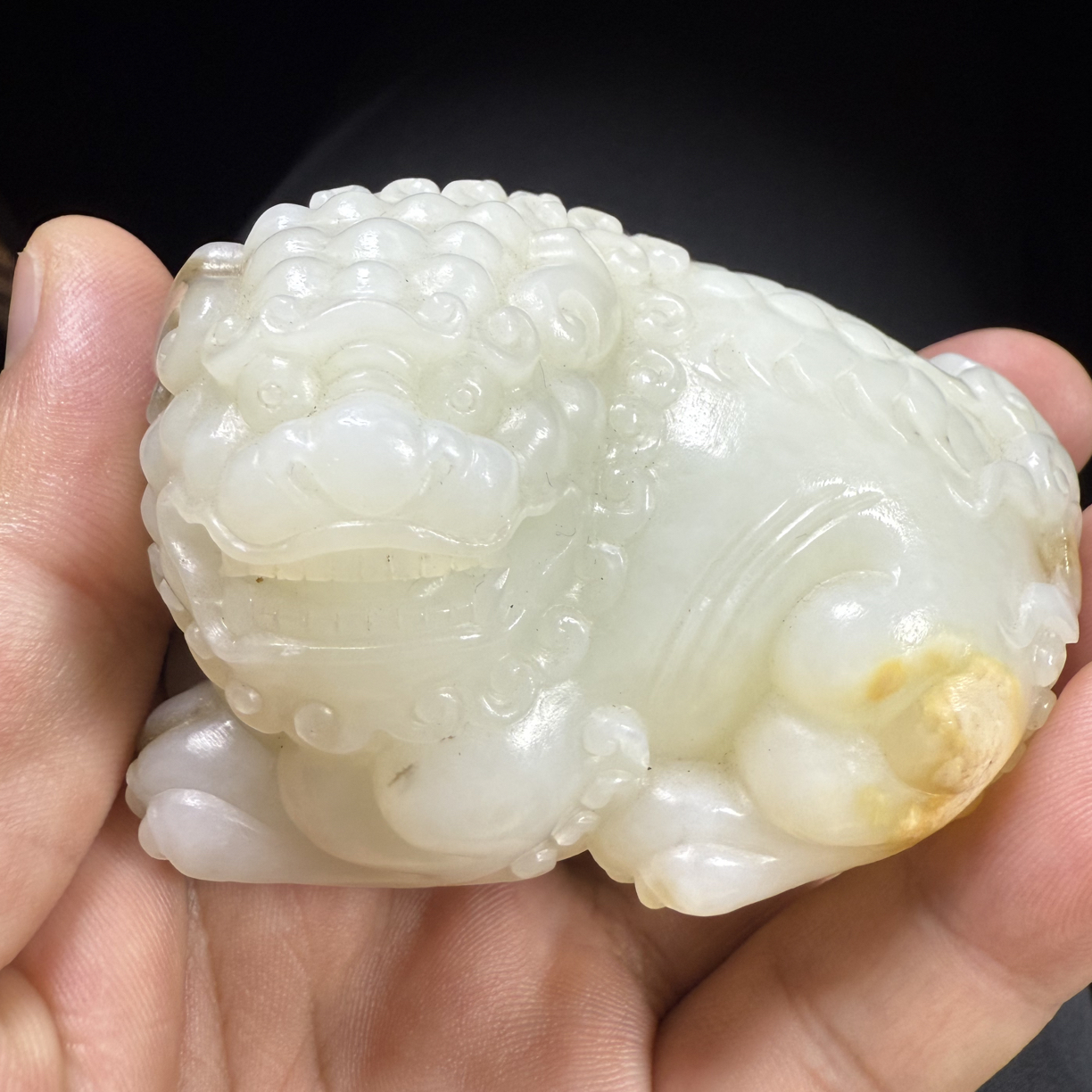 狮子和田白玉摆件