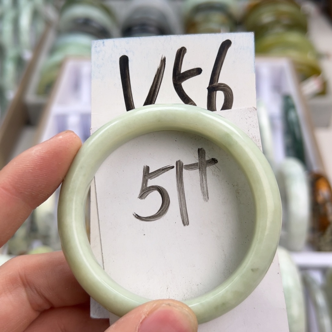 岫玉手镯未镶嵌天然岫玉微瑕